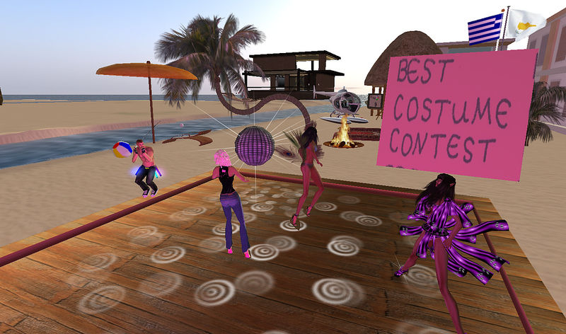 File:Costume Contest.jpg