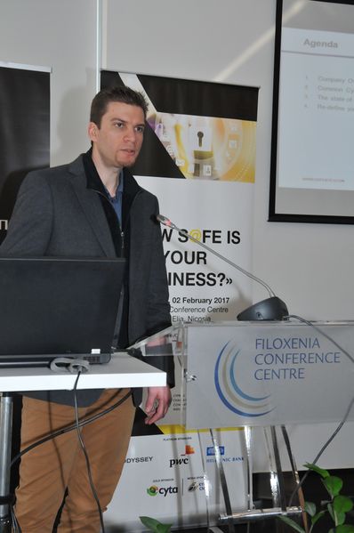 File:Conference 14.jpg