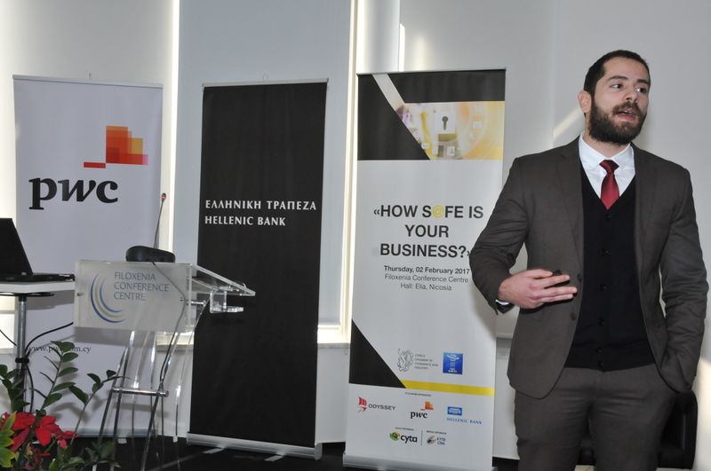 File:Conference 12.jpg