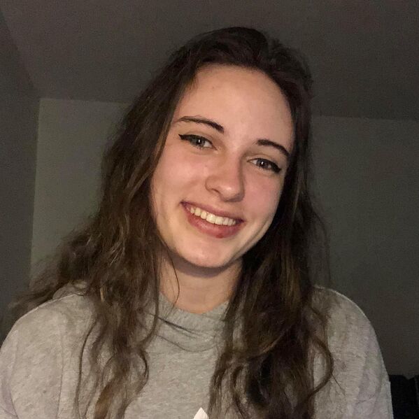 File:Chloe robinet.jpg