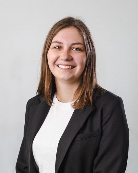 File:Manon Image.jpg